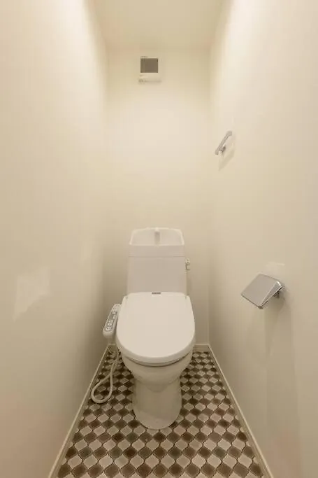 Rakuna Inn 動 Sasazuka Tokyo