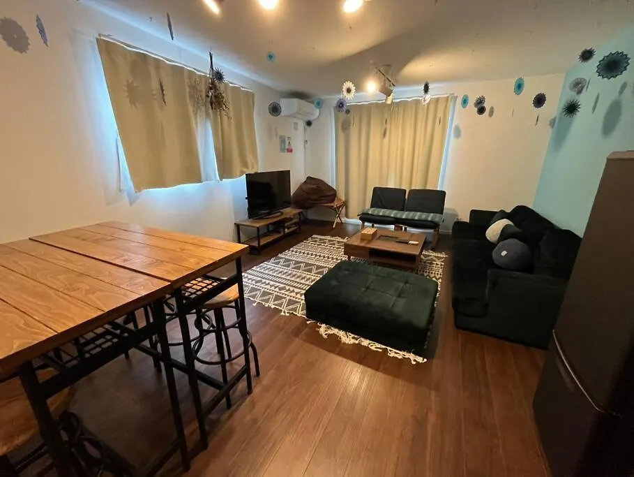 Rakuna Inn 動 Sasazuka Tokyo