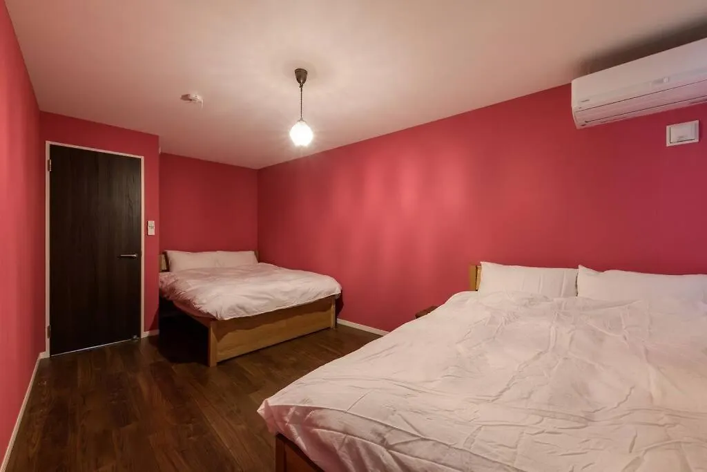 Rakuna Inn 動 Sasazuka Tokyo Giappone